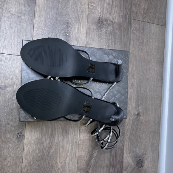 RHINESTONE STILETTO SANDAL IN BLACK - Picture 7 of 8